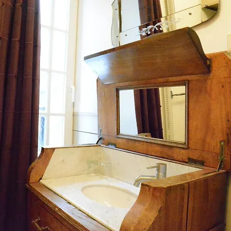 Semesterbostad In Near Town Center, Cleaning Included *